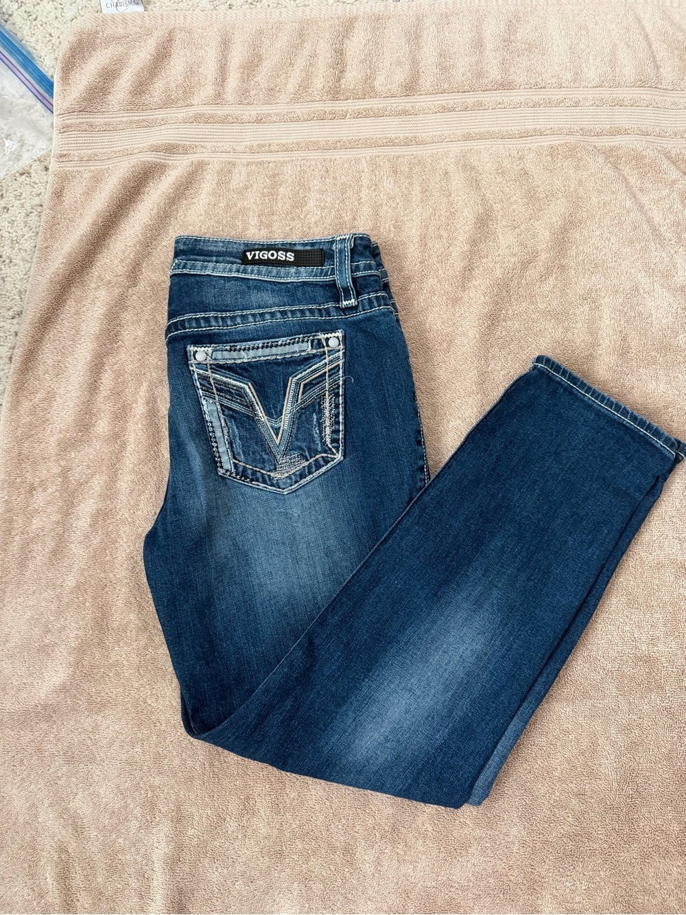 Vigoss Women's Medium-Dark Blue Skinny Jeans with Contrast Pocket Stitching